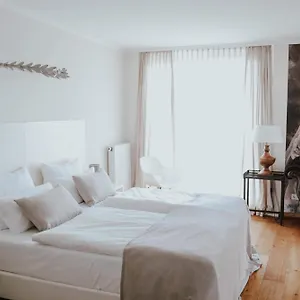 Boutique Classico 4* BRE
